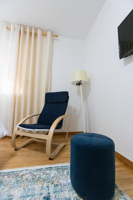 Light-2 Lovely Apartment In Tirana Esterno foto
