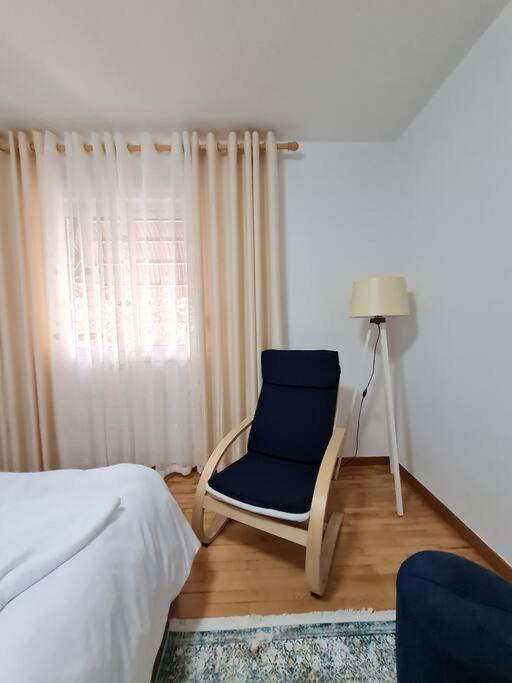 Light-2 Lovely Apartment In Tirana Esterno foto